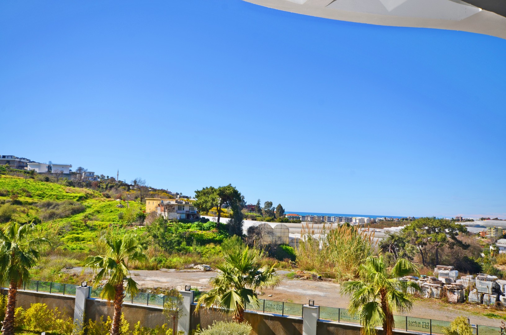 Fully Furnished 2+1 Garden Duplex with Sea & Pool Views in Kargıcak Kavi Velux Residence