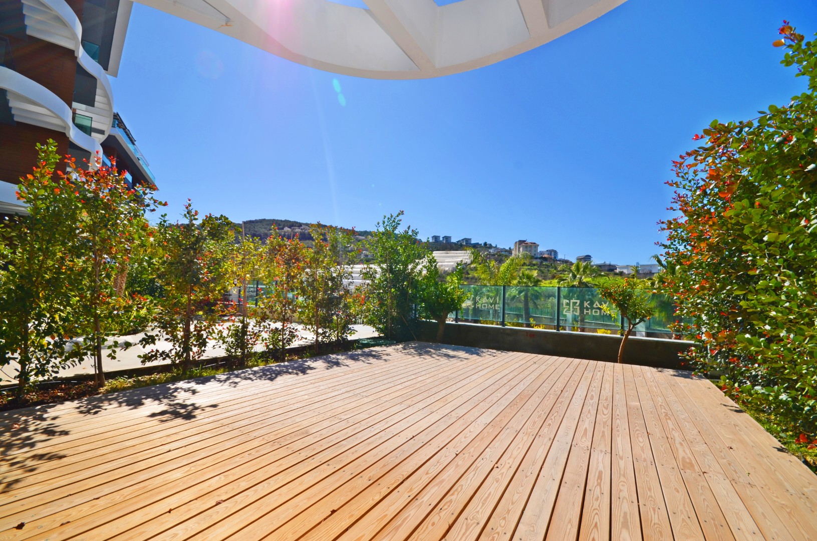 Fully Furnished 2+1 Garden Duplex with Sea & Pool Views in Kargıcak Kavi Velux Residence